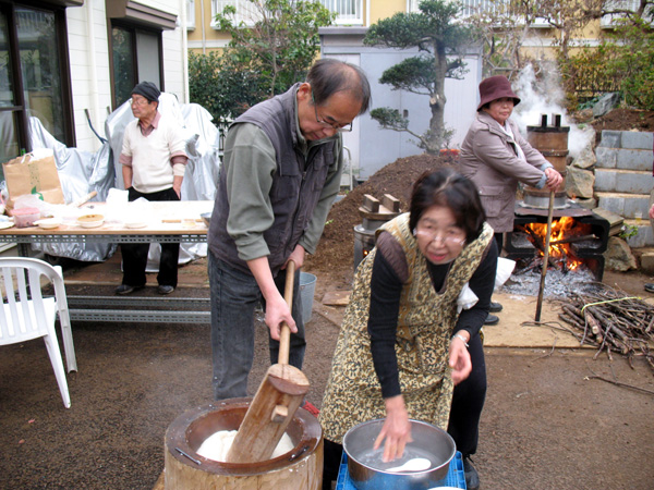 町田民商,餅つき大会